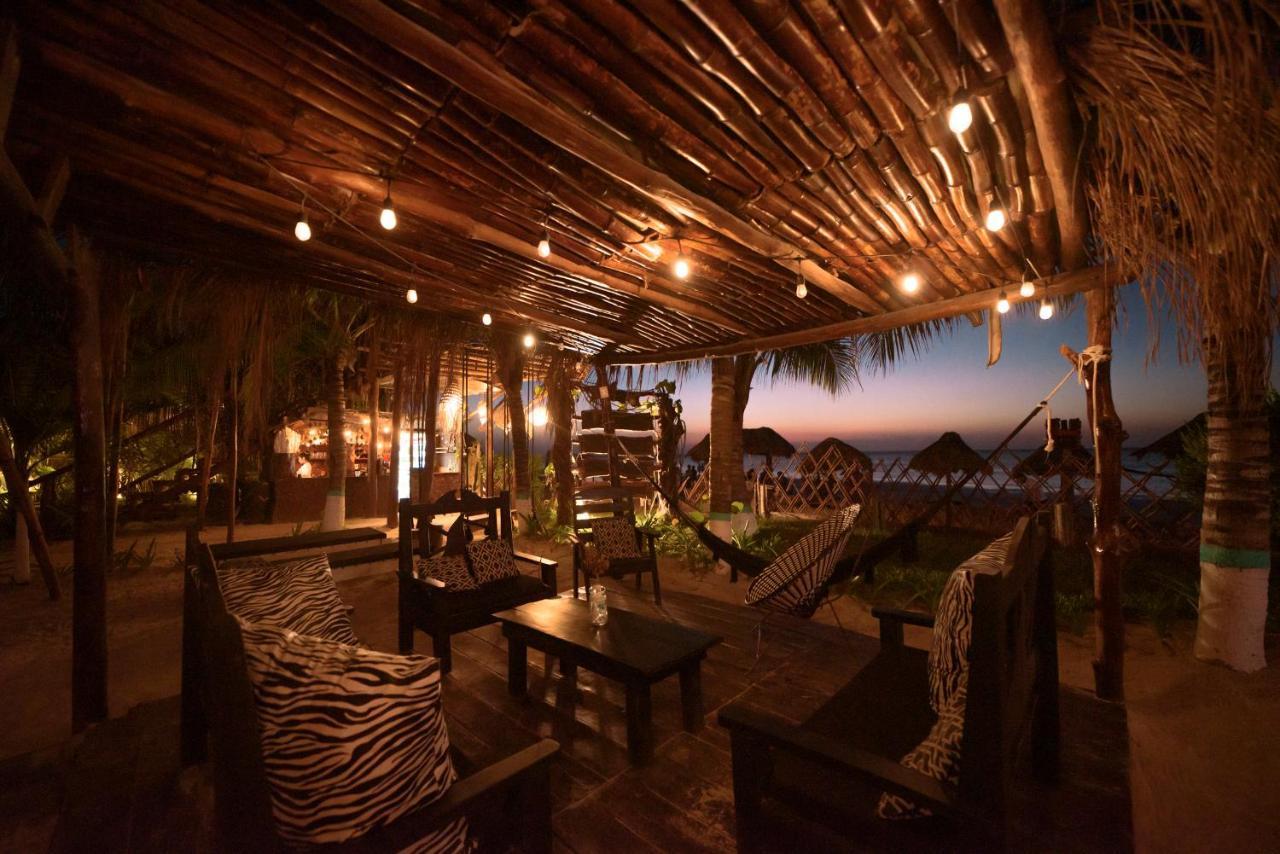 Hotel Villas Tiburon Isla Holbox ภายนอก รูปภาพ